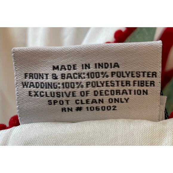 Nicole Miller 50in Gingerbread House Christmas Tree Skirt Embroidered New - Picture 14 of 16